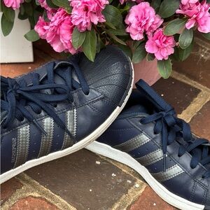 adidas Superstar Originals -ortholite
Gently used.